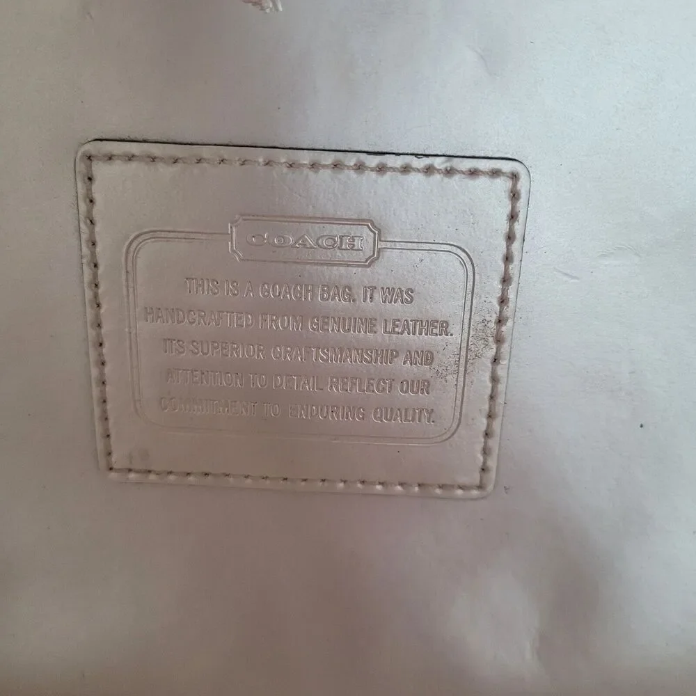 Coach Wallet Corner Wristlet Leather Light Metalic Pink Small Zippy Pouch Patch‎
